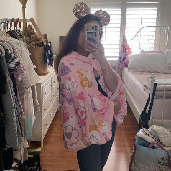 Tokyo Disney Cotton Poncho - Picture 2 of 8